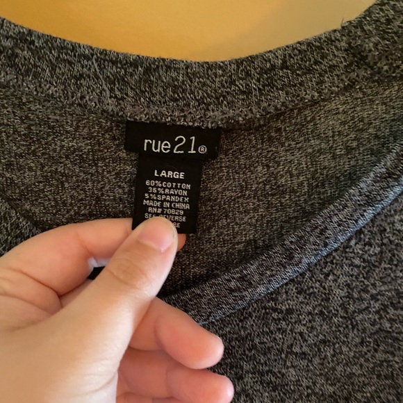 Long sleeve top - Picture 3 of 3